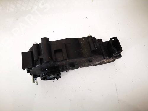 Tailgate lock TESLA MODEL S (5YJS) P90D AWD | BP34826604C101 - Image 3