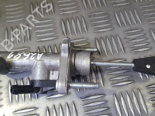 clutch-slave-cylinder-hyundai-i20-i-pb-pbt-2008-2009-2010-2011-2012-2013-2014-2015-35676874 main image