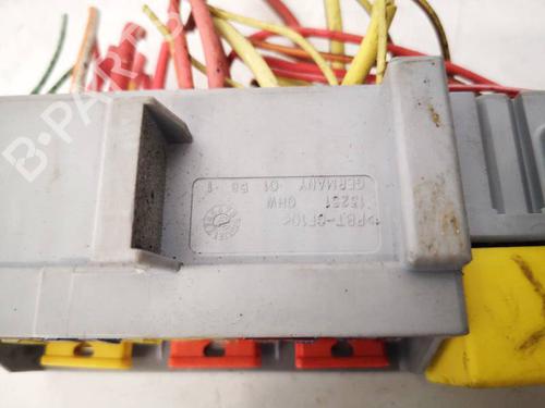 Fuse box RENAULT SCÉNIC II (JM0/1_) 1.9 dCi (JM0G, JM12, JM1G, JM2C) | BP33751441E1 - Image 2
