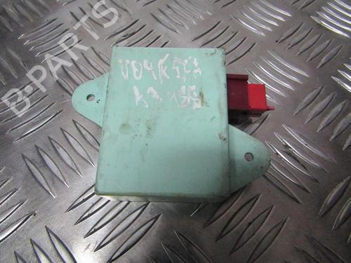 Used Electronic module Electronic module CHRYSLER VOYAGER / GRAND VOYAGER III (GS_, NS_) 2.5 TD (116 hp) 33490933 33490933