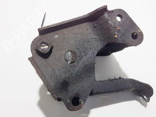 sttte-nissan-primera-hatchback-p12-2002-33090545 main image