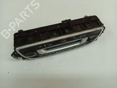 climate-control-renault-megane-iii-hatchback-bz01_-b3_-2008-39062037 main image