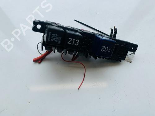 Used Fuse box VW PASSAT B5 Variant (3B5) 1.9 TDI (90 hp) 32878804