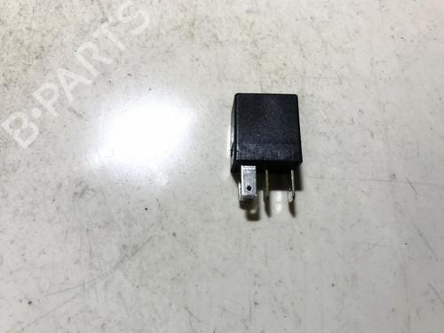Used Electronic sensor Electronic sensor OPEL ASTRA G Hatchback (T98) 2.0 DTI 16V (F08, F48) (101 hp) 33515368 33515368