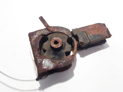Used Engine mount Engine mount TOYOTA AVENSIS (_T25_) 2.0 D-4D (CDT250_, CDT250R) (116 hp) 32892728 32892728