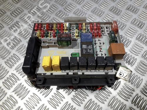 Used Fuse box Fuse box 33500708 33500708