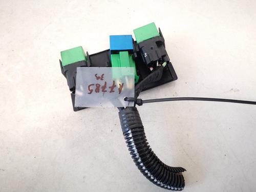 Used Fuse box PEUGEOT 807 (EB_) 2.2 HDi (128 hp) 32896616