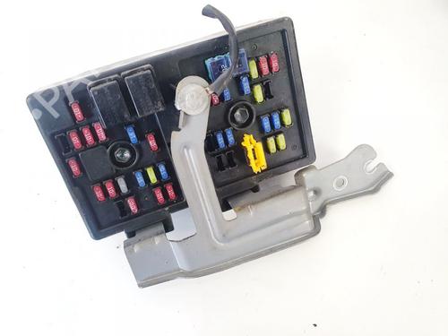 Used Fuse box CHEVROLET CAPTIVA (C100, C140) 2.0 D (150 hp) 32904698