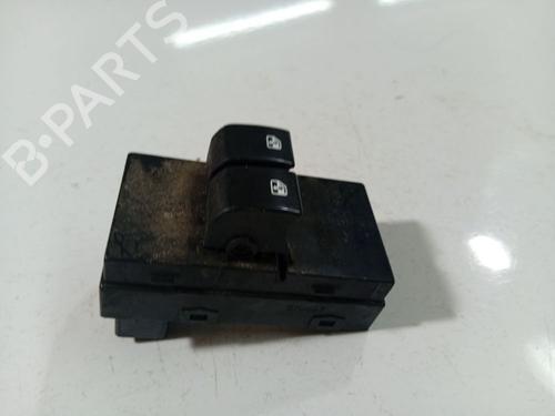 Kombi Kontakt / Stilkkontakt Kombi Kontakt / Stilkkontakt 39084955 39084955