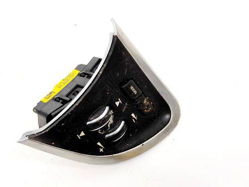 Used Steering wheel controls Steering wheel controls 35270025 35270025
