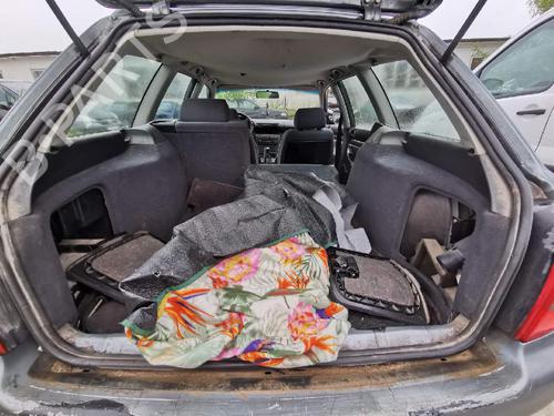 Fuse box AUDI A4 B5 (8D2) 1.8 | BP32567752E1