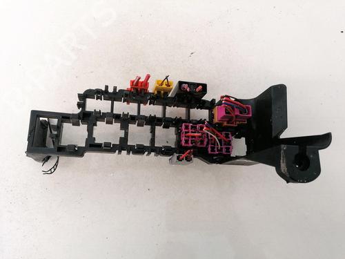 Fuse box VW PASSAT B5.5 (3B3) 1.9 TDI | BP33068414E1 - Image 2