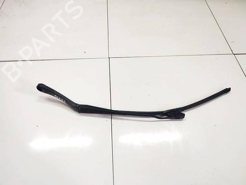 front-windshield-wiper-arm-mercedes-benz-c-class-w203-2000-2001-2002-2003-2004-2005-2006-2007-32574881 main image