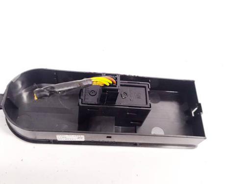 Switch OPEL ASTRA H (A04) 1.6 (L48) | BP33613082I30 - Image 3