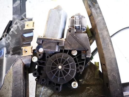 Used Right front window motor Right front window motor AUDI A4 B5 (8D2) 1.9 TDI (90 hp) 35577409 35577409