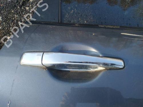 front-right-exterior-door-handle-mitsubishi-outlander-i-cu_w-2001-2002-2003-2004-2005-2006-2007-2008-35106923 main image