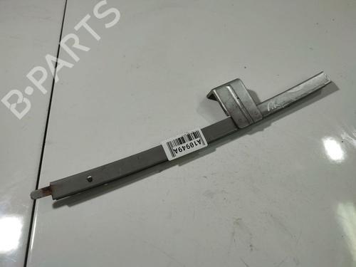 Used Support TOYOTA COROLLA Verso (ZER_, ZZE12_, R1_) 2.2 D-4D (AUR10_, AUR10R) (177 hp) 32972001