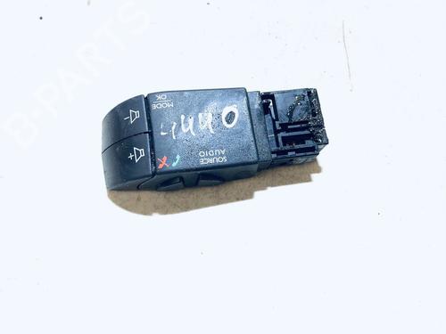 Used Steering wheel controls Steering wheel controls 38452697 38452697