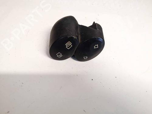 Used Steering wheel controls Steering wheel controls 35213704 35213704