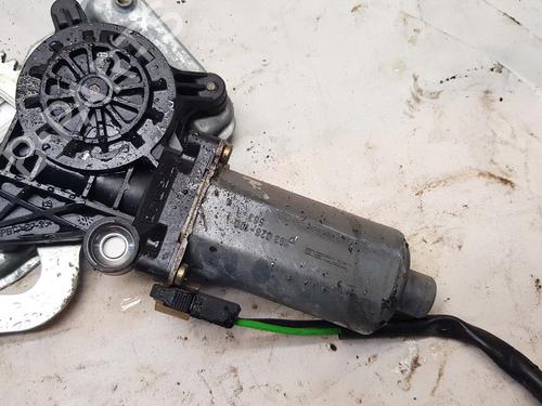 Used Right front window motor Right front window motor MERCEDES-BENZ C-CLASS (W202) C 180 (202.018) (122 hp) 35502768 35502768