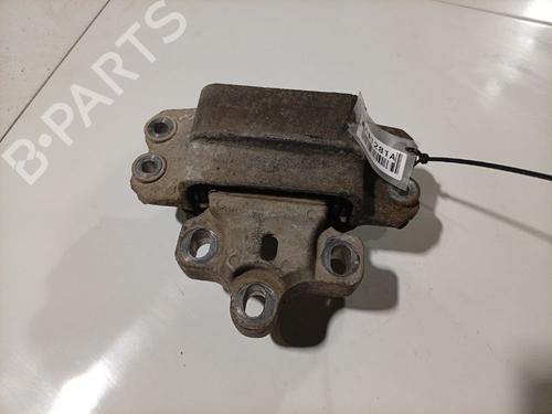 Used Engine mount Engine mount SKODA OCTAVIA II (1Z3) 2.0 TDI (140 hp) 35831551 35831551