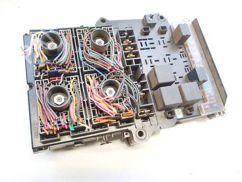 Used Fuse box Fuse box CHRYSLER VOYAGER / GRAND VOYAGER III (GS_, NS_) 2.0 i (133 hp) 32548180 32548180