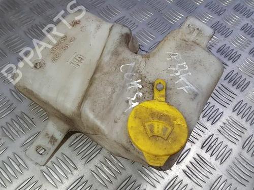 Used Windscreen washer tank Windscreen washer tank OPEL CORSA B (S93) 1.0 i 12V (F08, F68, M68) (54 hp) 35674535 35674535