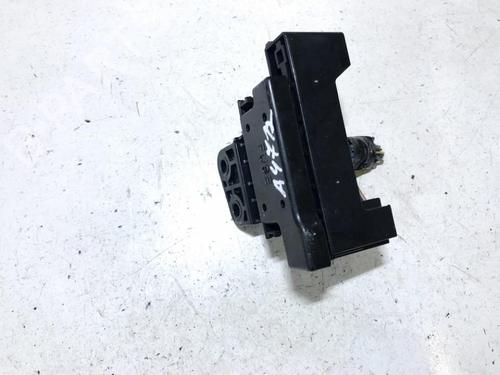 Used Fuse box Fuse box TOYOTA AVENSIS (_T25_) 2.2 D-CAT (ADT251_, ADT251R) (177 hp) 33510159 33510159