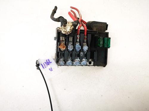 Used Fuse box Fuse box VW GOLF IV (1J1) 1.9 SDI (68 hp) 33086266 33086266