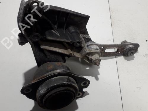 Used Engine mount Engine mount RENAULT LAGUNA II (BG0/1_) 1.8 16V (BG06, BG0J, BG0M) (116 hp) 33513788 33513788
