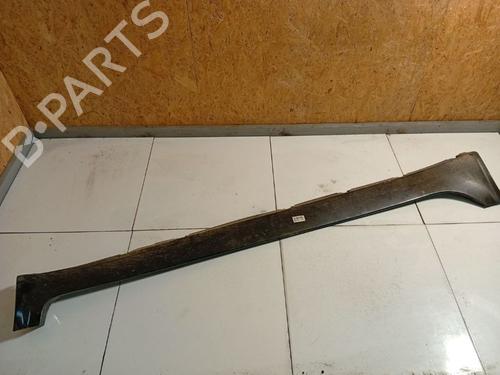 Used Right sideskirt Right sideskirt 38323368 38323368
