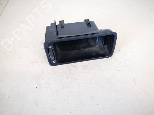 Used Air vent Air vent VW GOLF IV (1J1) 1.9 TDI (90 hp) 32950158 32950158