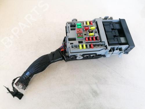 Used Fuse box Fuse box OPEL INSIGNIA A (G09) 2.0 CDTI (68) (131 hp) 32878101 32878101