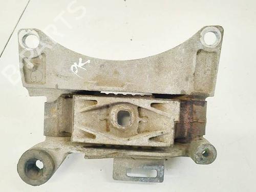 Used Engine mount Engine mount RENAULT MEGANE III Hatchback (BZ0/1_, B3_) 1.5 dCi (BZ09, BZ0D, BZ1W, BZ29, BZ14) (110 hp) 32596457 32596457