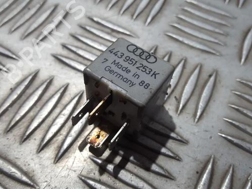 Used Electronic sensor Electronic sensor AUDI 80 B3 Saloon (893, 894, 8A2) 1.6 TD (80 hp) 33499592 33499592