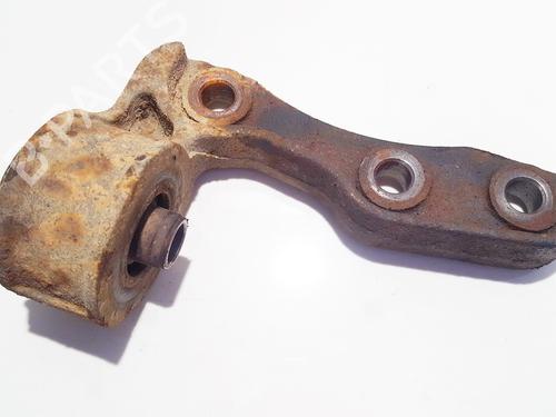 Used Engine mount Engine mount KIA SORENTO I (JC) 2.5 CRDi 4WD (140 hp) 33520825 33520825