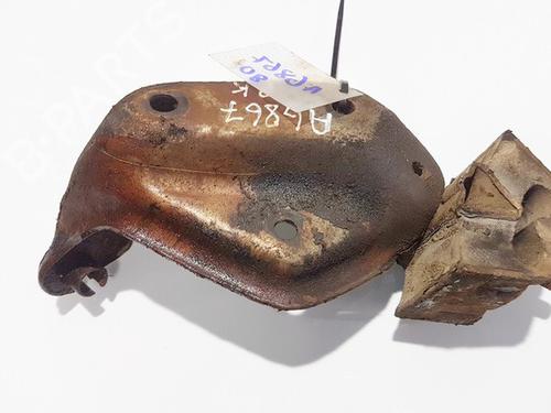 Used Engine mount Engine mount AUDI 80 B2 Saloon (811, 813, 814, 819, 853) 1.6 (75 hp) 33090047 33090047