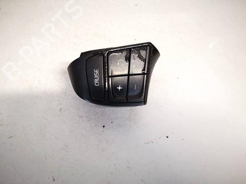 Used Steering wheel controls Steering wheel controls VOLVO V50 (545) 2.0 D (136 hp) 35098000 35098000