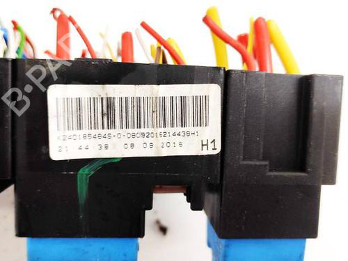 Fuse box RENAULT CLIO IV (BH_) 0.9 TCe 90 (BHNF, BHMA, BHMH, BHJK, BHJR) | BP32936692E1 - Image 3