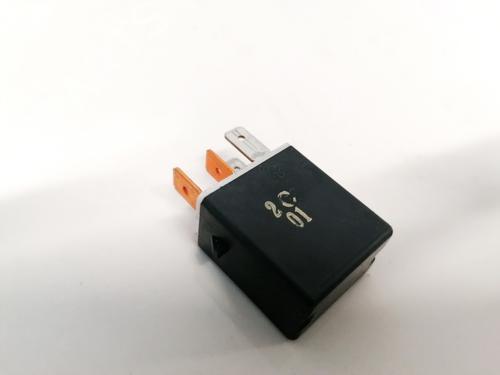 Electronic sensor TOYOTA PREVIA II (_R3_) 2.0 D-4D (CLR30_, CLR30R) | BP33084785M84 - Image 3