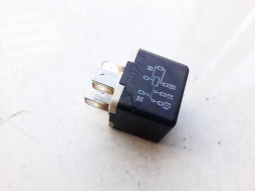 Electronic sensor OPEL ZAFIRA A MPV (T98) 2.2 DTI 16V (F75) | BP33099647M84 - Image 2