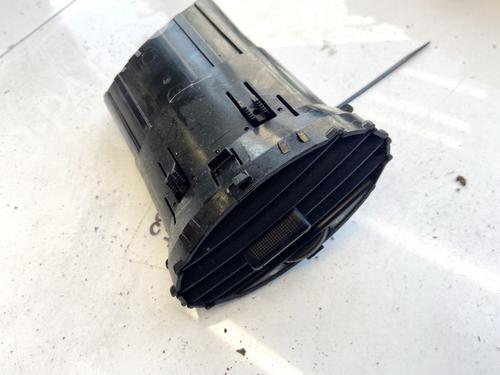 air-vent-ford-focus-ii-da_-hcp-dp-2004-2005-2006-2007-2008-2009-2010-2011-2012-2013-32893941 main image