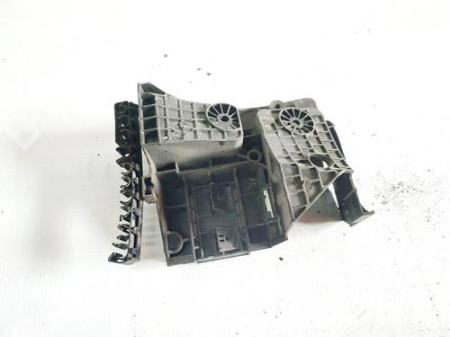 Used Fuse box Fuse box SKODA SUPERB II (3T4) 2.0 TDI (140 hp) 32591590 32591590