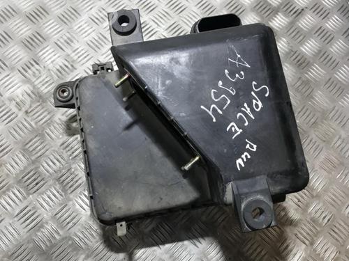 Used Air filter box Air filter box MITSUBISHI SPACE RUNNER (N6_W, N7_W) 2.0 (N63W) (136 hp) 35689632 35689632