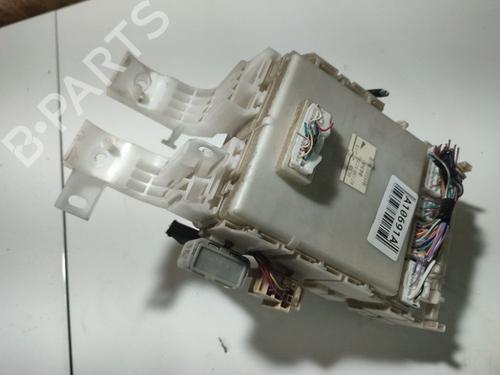 Used Fuse box Fuse box TOYOTA YARIS (_P9_) 1.5 (NCP91_, NCP91R) (109 hp) 32563403 32563403