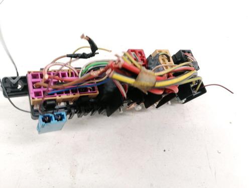 Fuse box AUDI A6 C5 (4B2, 4B4) 2.5 TDI quattro | BP33085132E1 - Image 2