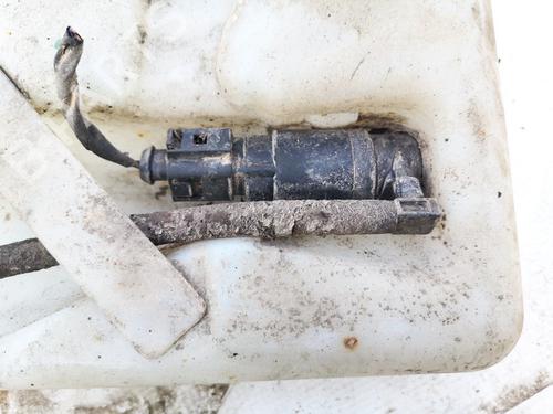 washer-pump-mercedes-benz-c-class-w203-2000-2001-2002-2003-2004-2005-2006-2007-35390886 main image