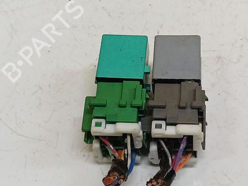 Fuse box HONDA FR-V (BE) 2.2 i CTDi (BE5) | BP35830246E1 - Image 4