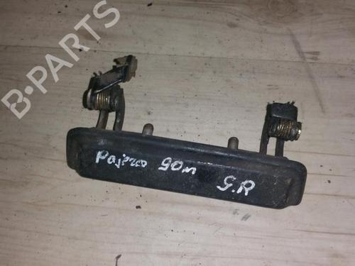 Used Front right exterior door handle Front right exterior door handle MITSUBISHI PAJERO I (L04_G, L14_G) 2.6 4WD (L042G, L047G) (103 hp) 35649583 35649583