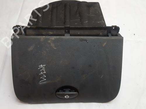 Used Glove box Glove box CITROËN C5 I (DC_) 2.0 HDi (DCRHZB, DCRHZE) (109 hp) 35851463 35851463